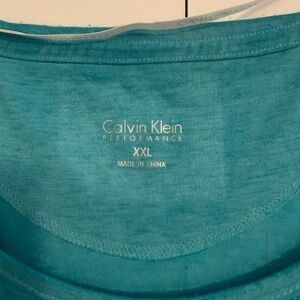 CALVIN KLEIN T SHIRT SIZE XXL. NWT